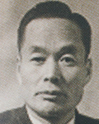 4대 교장선생님 사진