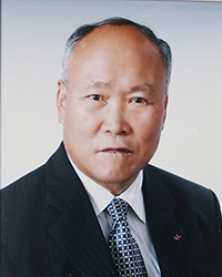 20대 교장선생님 사진