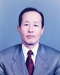 18대 교장선생님 사진