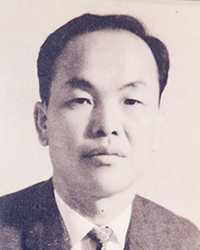 6대 교장선생님 사진